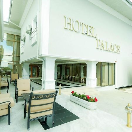 Hotel Palace Severin โดรเบตา-ตูร์นู เซเวริน ภายนอก รูปภาพ