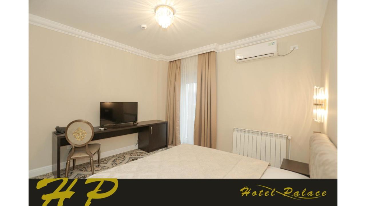Hotel Palace Severin โดรเบตา-ตูร์นู เซเวริน ภายนอก รูปภาพ
