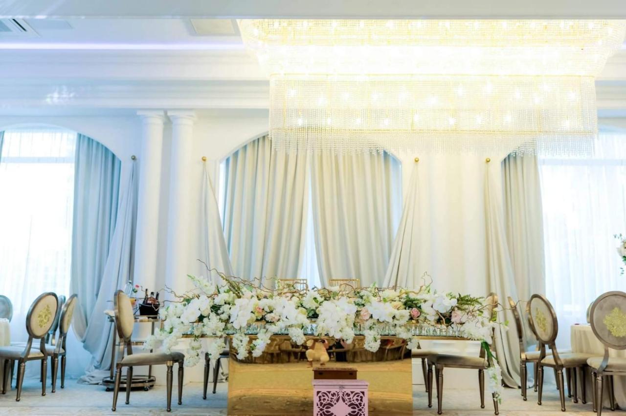 Hotel Palace Severin โดรเบตา-ตูร์นู เซเวริน ภายนอก รูปภาพ